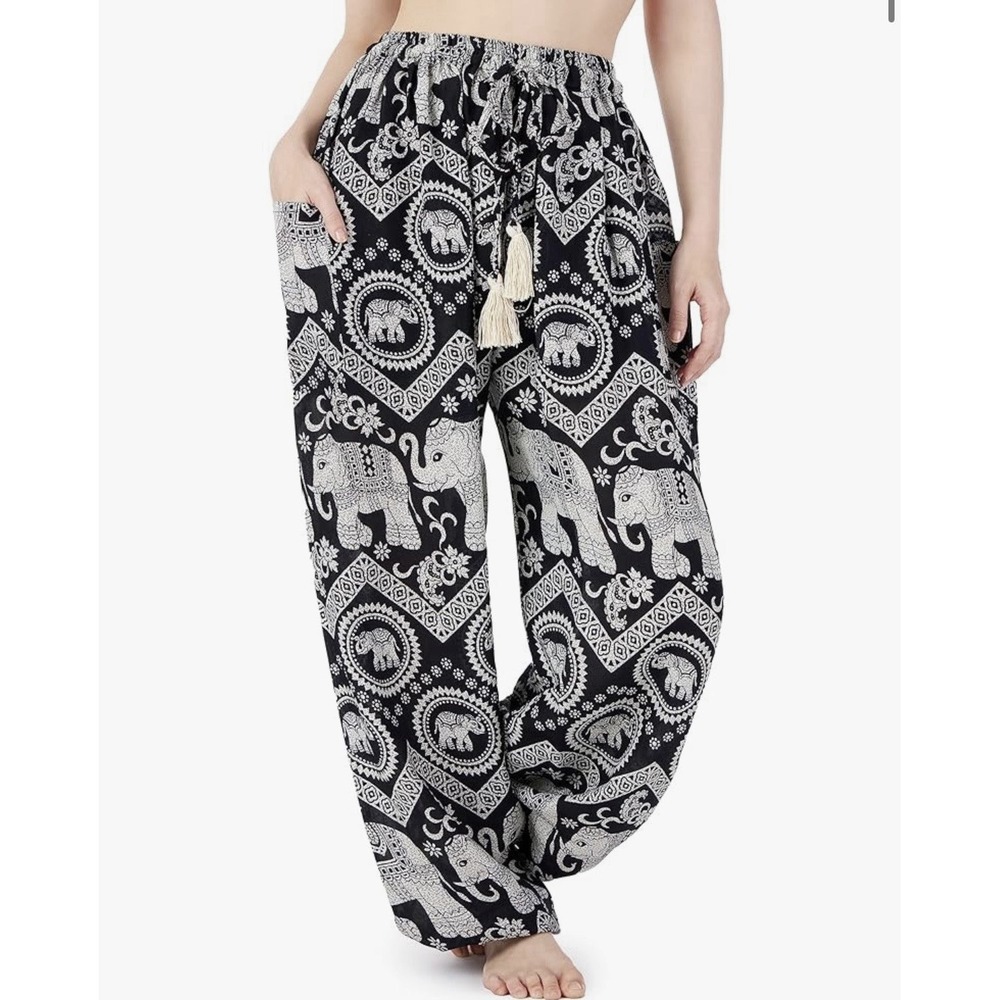 NWT Women's Sz: M Elephant Harem Black White Elastic Waist Relax Fit Baggy Pants
